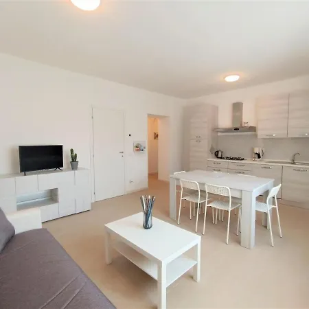 Winter Spring Summer Apartment