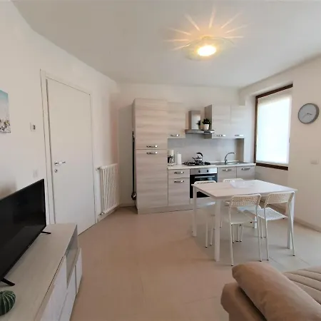 Winter Spring Summer Apartment