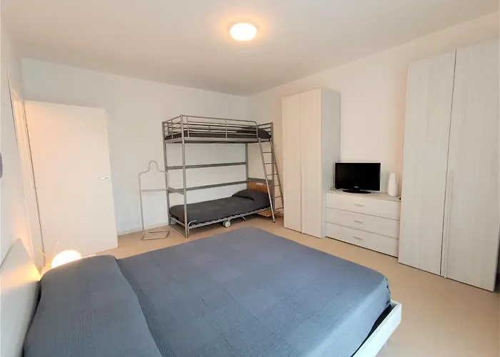 Winter Spring Summer 메르고초