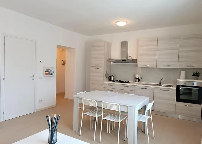 아파트 Winter Spring Summer